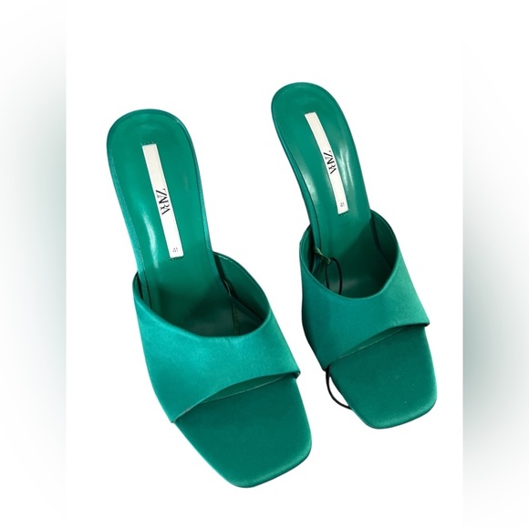 Zara green square toe crystal heels - Picture 4 of 4